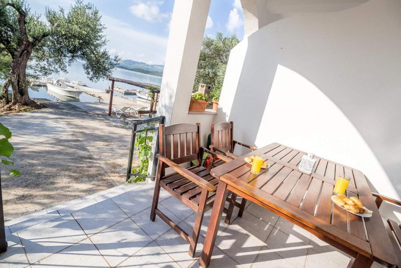 Apartmani Vlahusic Putniković Exterior foto