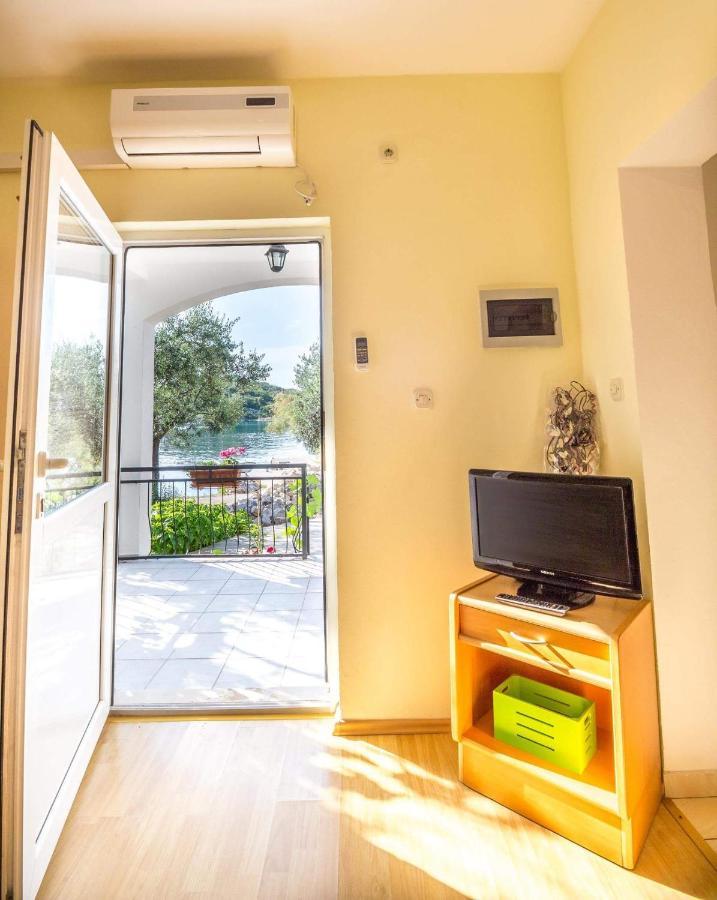 Apartmani Vlahusic Putniković Exterior foto